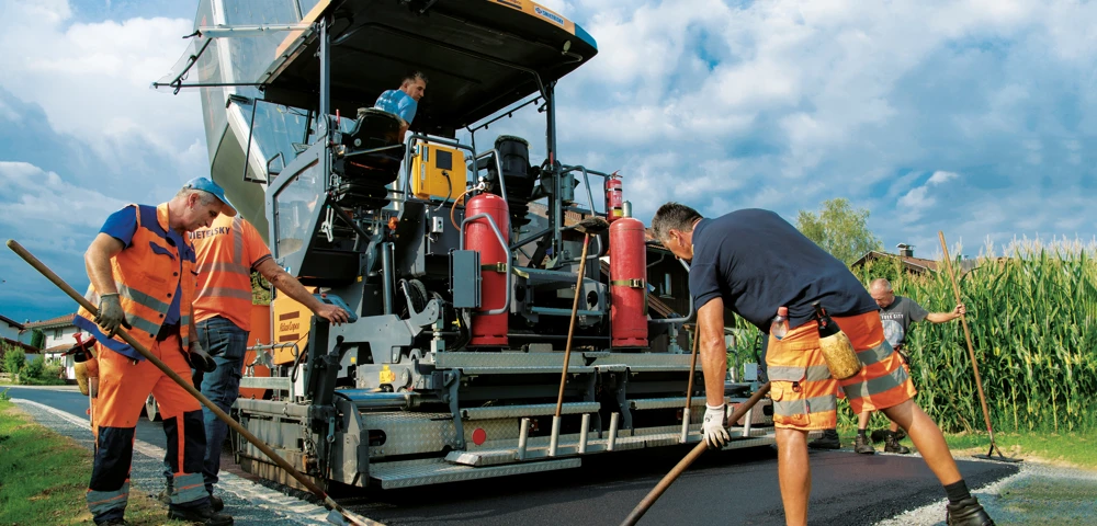 Mitarbeiter Straßenbau